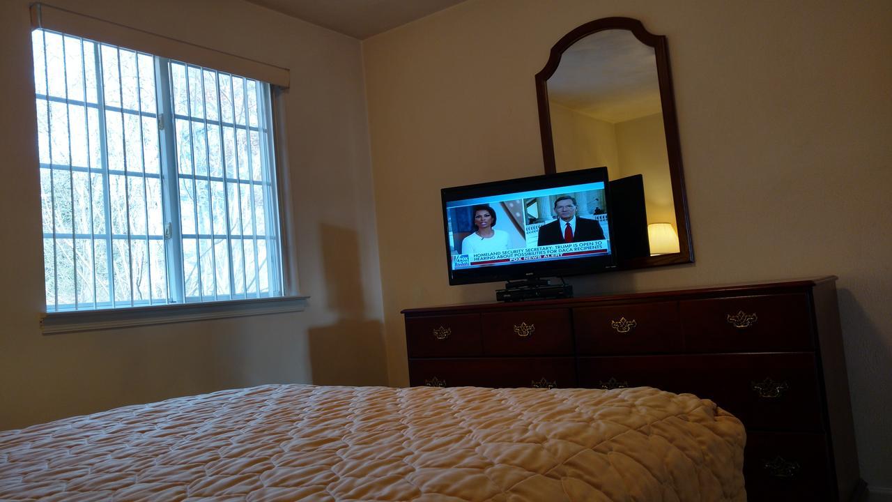 Affordable Suites Charlottesville Exteriör bild